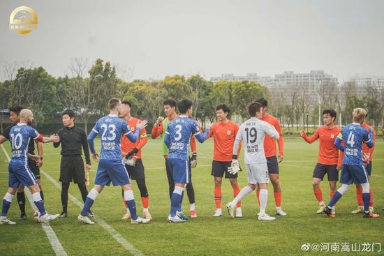国产一区二区精品久久凹凸
