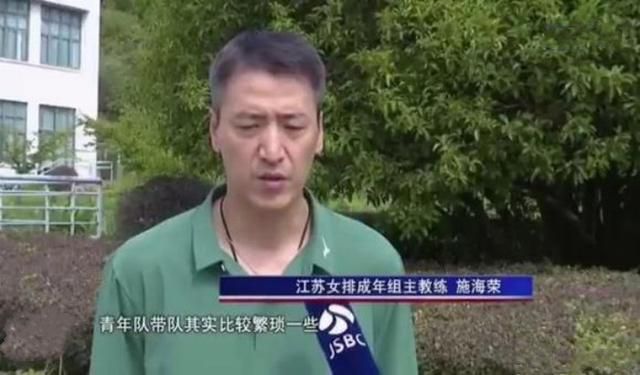 警熊初更